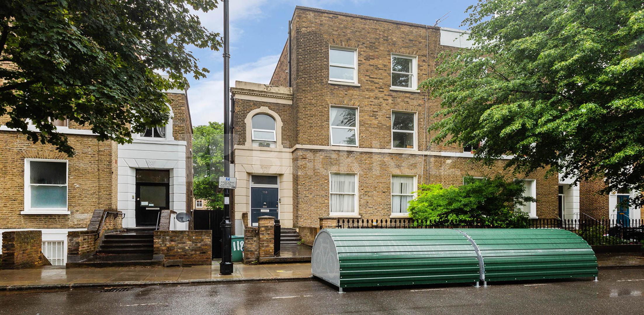 			1 Bedroom, 1 bath, 1 reception Apartment			 ENGLEFIELD ROAD , DE BEAUVOIR TOWN N1